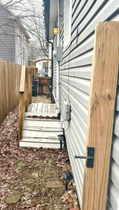 Apartamento Little House On 47Th Cleveland Exterior foto