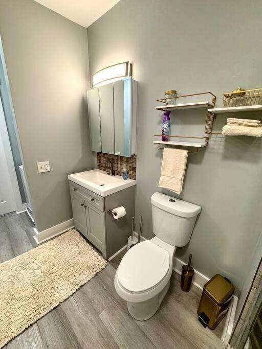 Apartamento Little House On 47Th Cleveland Exterior foto